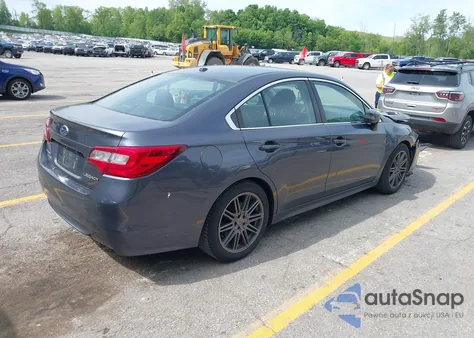 2015 Subaru Legacy 2.5I Limited z USA, uszkodzony, nr VIN 4S3BNBL64F3034102